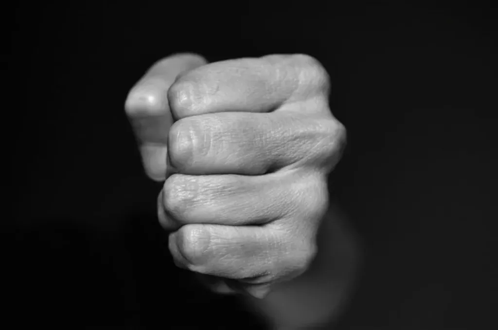В Вяземском районе задержали обвиняемого в убийстве у кафе