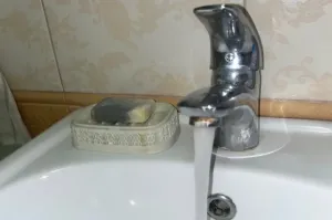 В Смоленске 21 октября отключат холодную воду на нескольких улицах