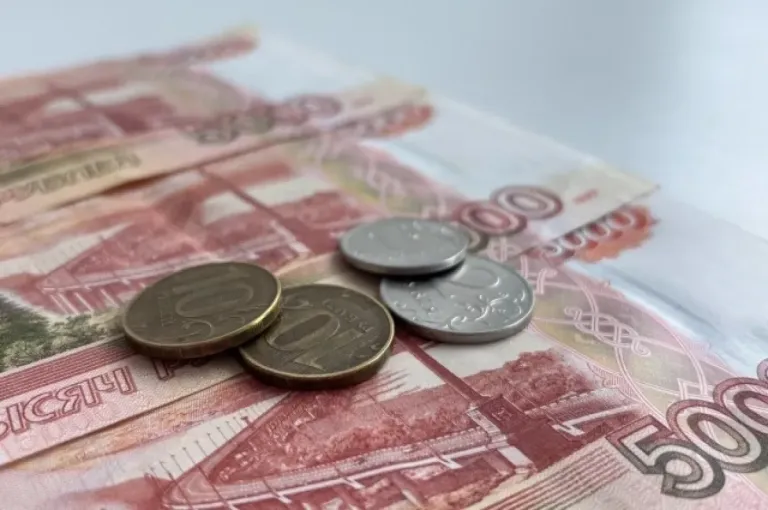 В Смоленске подростка будут судить за кражу с банковской карты