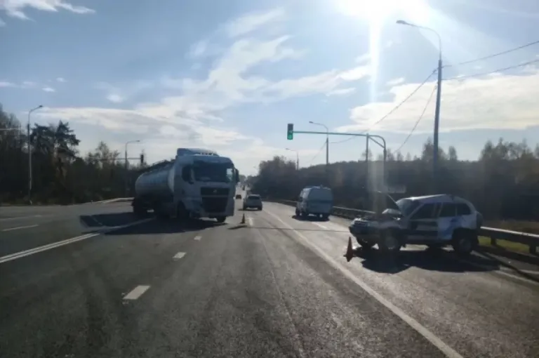 В ДТП в Починковском округе пострадали два человека